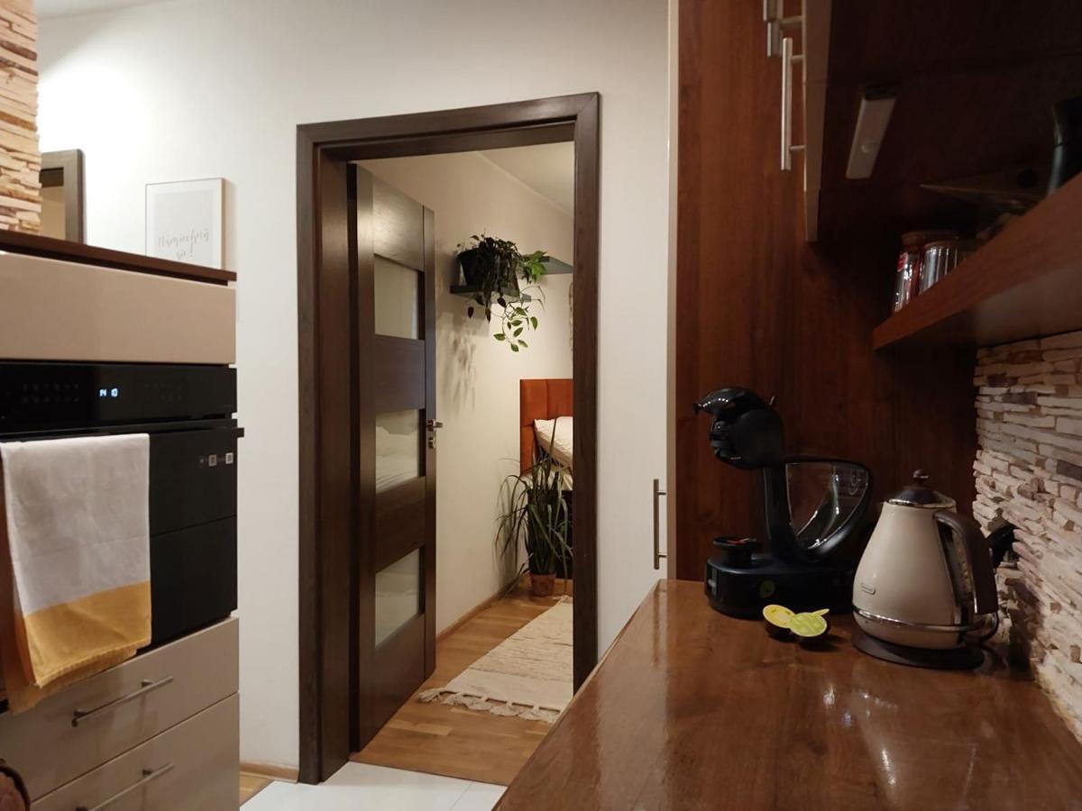 Yellow Apartment Airport Galeria Mokotow Netflix Warsaw Ngoại thất bức ảnh