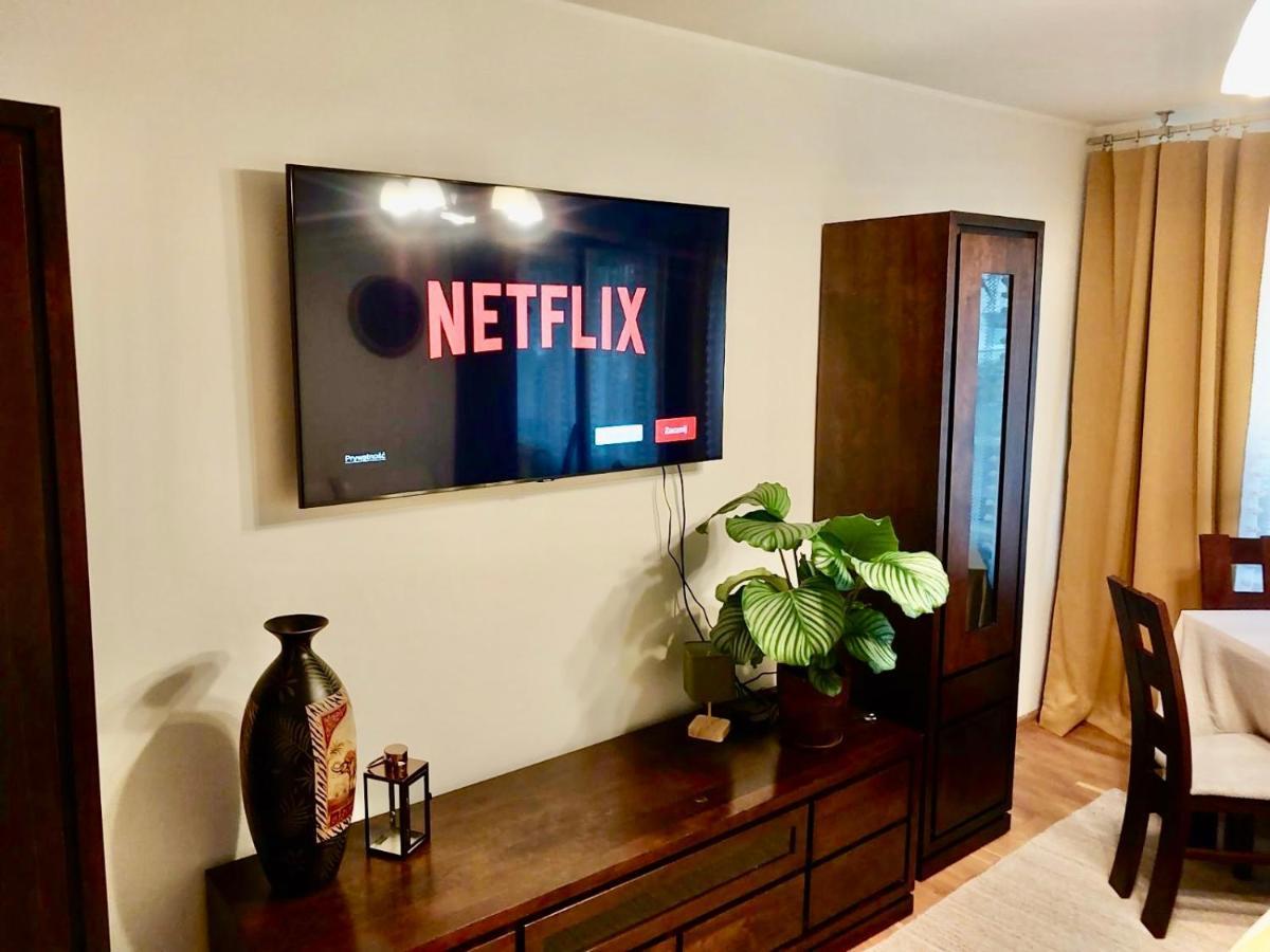 Yellow Apartment Airport Galeria Mokotow Netflix Warsaw Ngoại thất bức ảnh